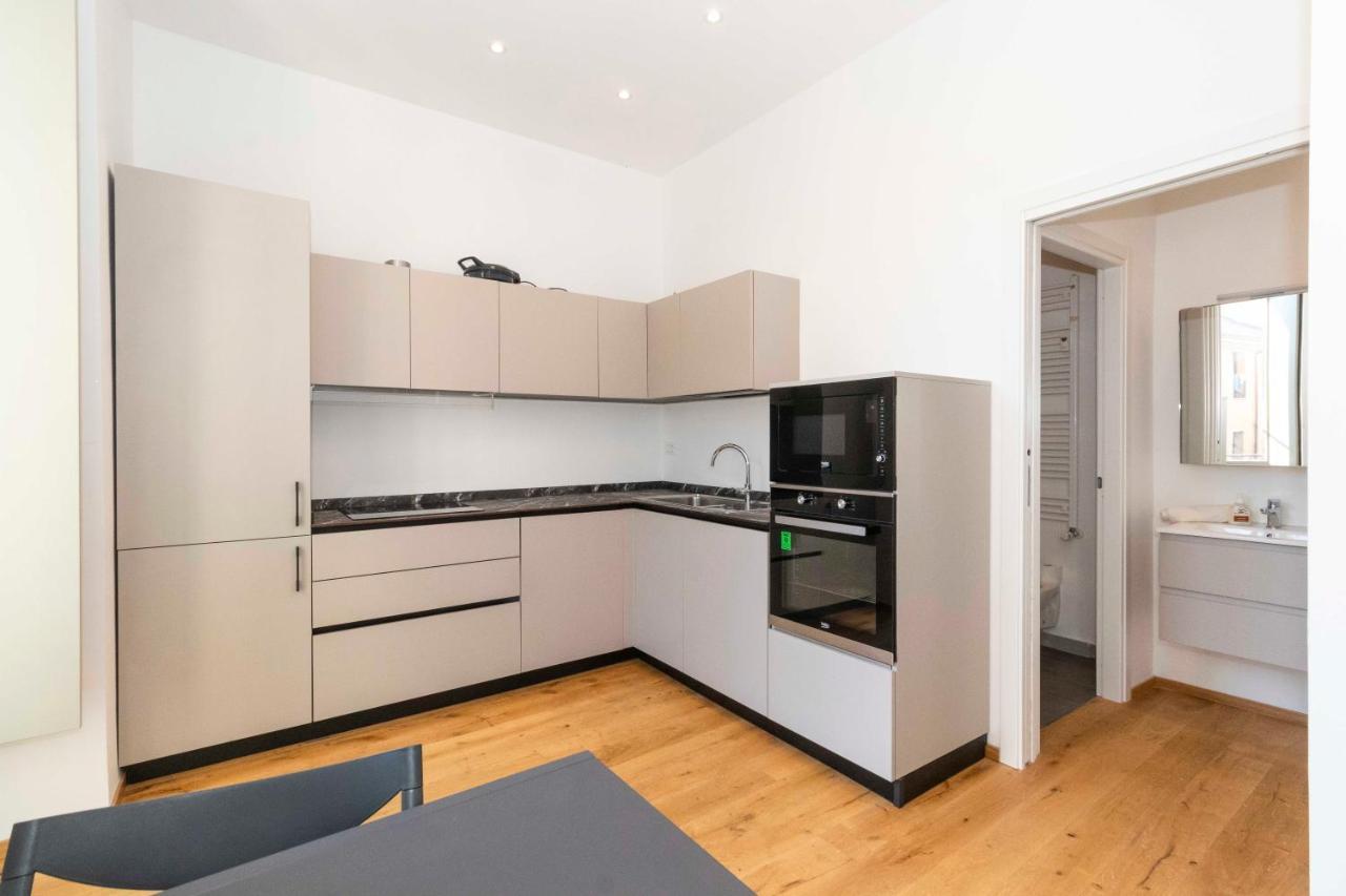 Corso Vittorio & Porta Nuova Modern Flat Apartment Turin